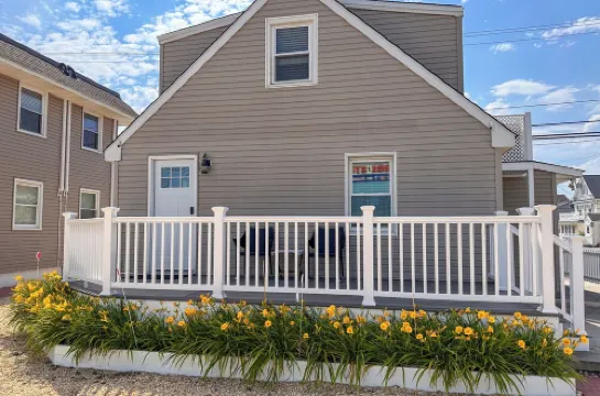 Beach Block Cottage w/ 2 Parking & Private Deck [1219]
