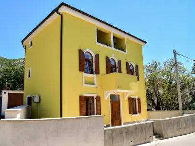 Val Hotels in 