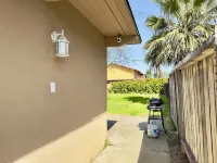 Kaweah Luxe Getaway with Laundry