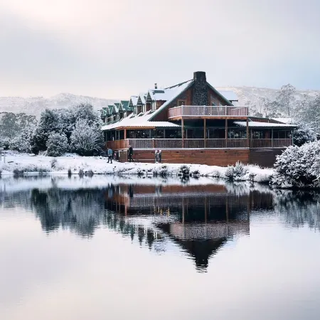 Peppers Cradle Mountain Lodge Отели в г. Крейдл-Маунтин