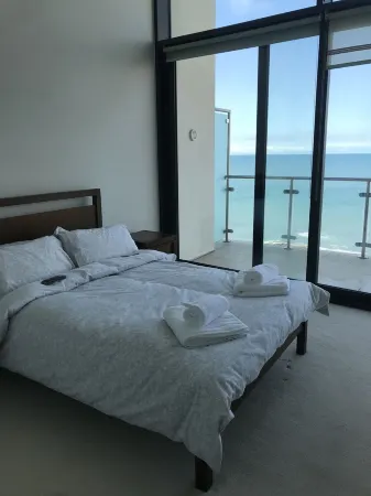 Penthouse apartment with stunning sea view Westward Ho! Отели рядом с достопримечательностью «Sandymouth Beach»