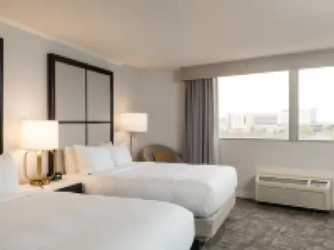 Hilton Chicago/Oak Lawn Hotels in Cook County