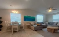 Charming 3-Bedroom House - Homestays