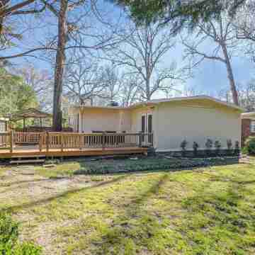 Spacious 3-bed/3-bath home close to Bruce's Field! Hotel Exterior