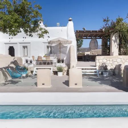 Kallos Villas & Suites