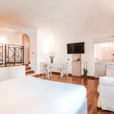 Teichnersuite Hotels near Gesù Church