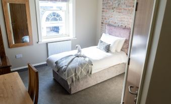 Tredegar Arms Hotel