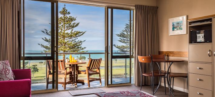 Pebble Beach Motor Inn Hotels in Napier