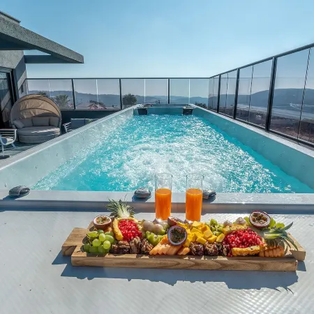 Naomi Boutique Suites