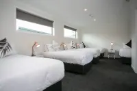 Podium Lodge Hotels in Ōhaupō