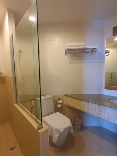 รูปภาพของเลคไซด์ คอนโดมีเนียม