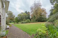 Carncairn Hotels near Ballymena Central Library