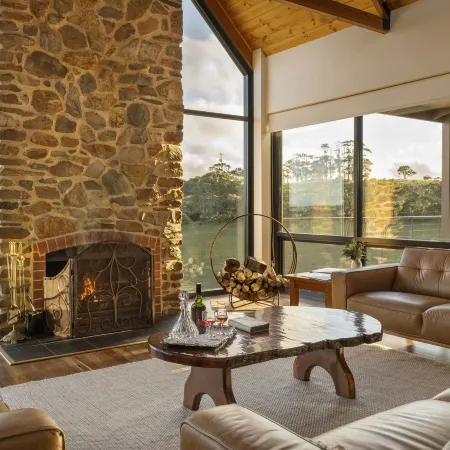Old Coach Road Estate! Exclusive luxury!