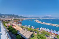 Numa Port Hotel - Bergblick