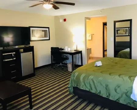 品質套房酒店 西門羅酒店