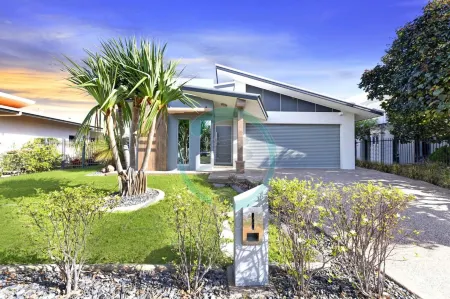 Zenhouse Vista Elegant 5-Br Coastal Haven