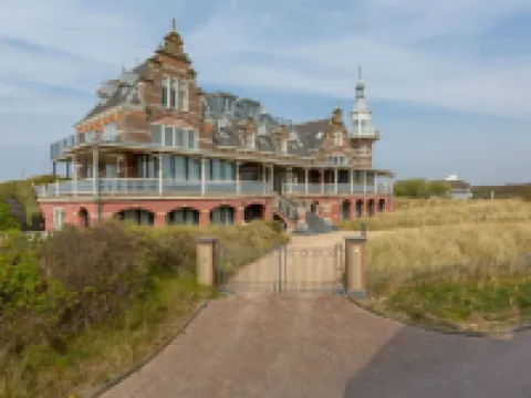 Appealing Apartment in Domburg Near the Beach Hotels in Domburg