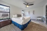 사우스 콩그레스 및 바튼 크릭 클락스버그까지 몇 걸음, 바비큐 및 게임 있는 프라이빗 야드