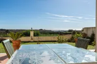 비치 프론트 뷰 아르마카오 데 페라 플랫, 테라스 있음