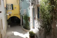 Guest House Sotto I Volti Centro Storico