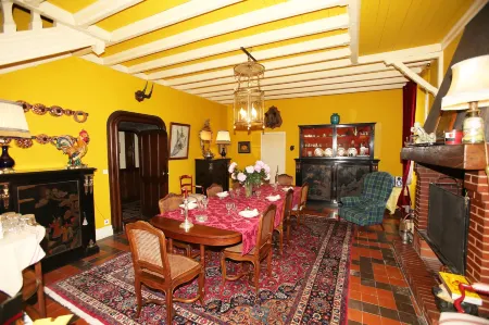 Chambres d'Hôtes le Mas Отели в г. Рискль