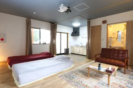 Sloth Glamping Отели рядом с достопримечательностью «Eboshidake Observatory»