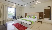 Treebo Apple Pie Hotels in Noida
