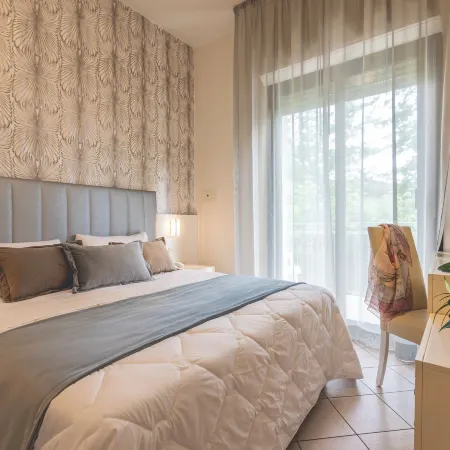 Hotel Athena
