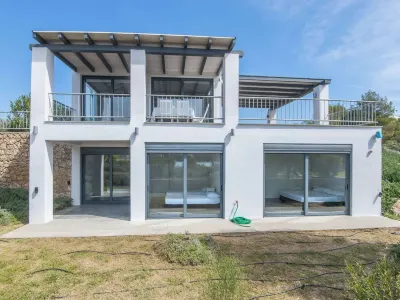 Holiday Home in Porto Heli for 6 Guests Hoteles en 