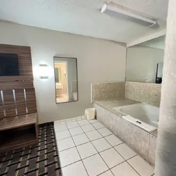 Country Hearth Inn & Suites Augusta