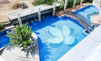 Spacious Studio Room Apartment at Grand Sungkono Lagoon