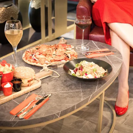 Radisson Red London Greenwich the O2 Отели рядом с достопримечательностью «Железнодорожный вокзал Блэкхит»