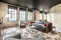 Bottleworks Hotel - Balkon