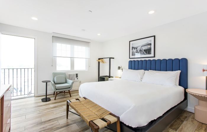 Grove Hotel