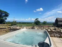 Rattlebeck Farm Holiday Cottage - Pet friendly