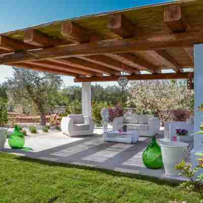 TD Trulli di Montaltino with Stunning Huge Pool Hotel Exterior