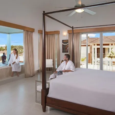 Luxury Villas - Mandatory All-Inclusive