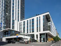 Stylish New 1Br Home with Sauna, Hosts 4 Guests 탐페레 홀 주변 호텔