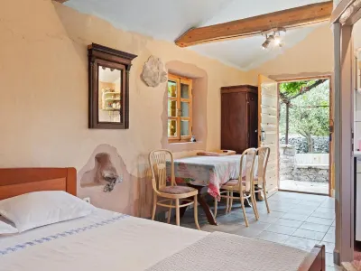 Sage House Hotels in Sreser