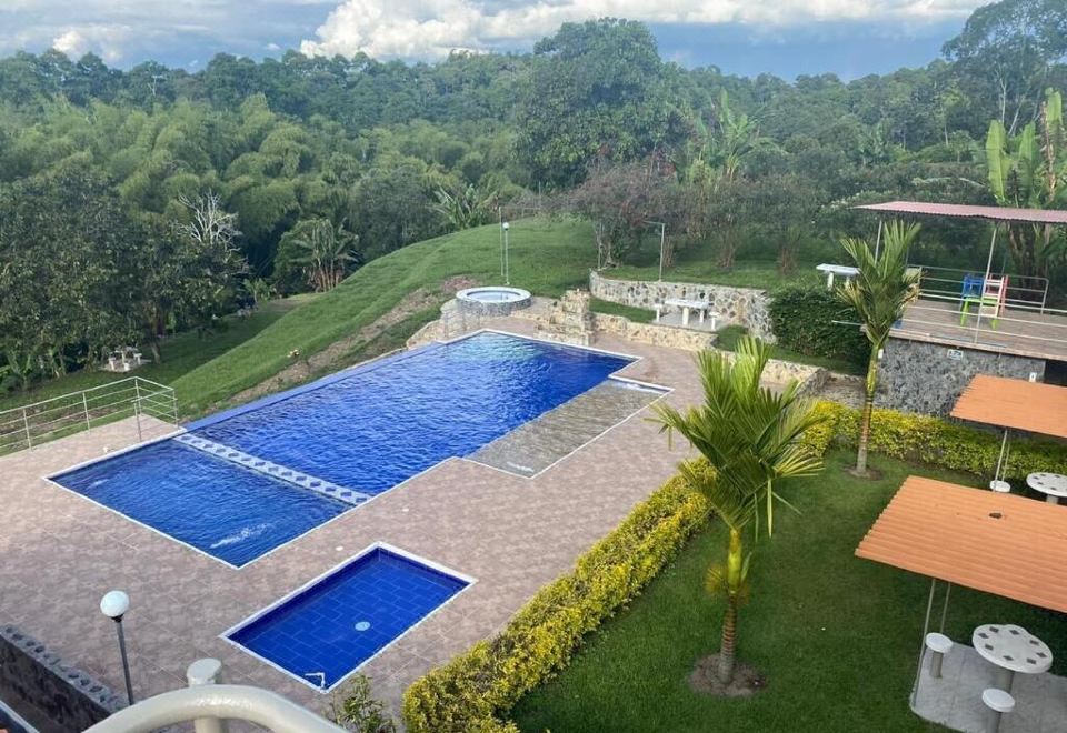 Hotel Campestre Los Mangos