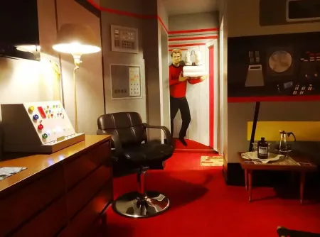 The Star Trek - Uss Enterprise Room at the Itty Bitty Inn Отели в г. Банкер Хилл