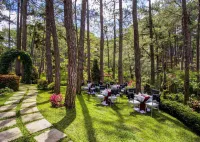 Le Monet Hotel