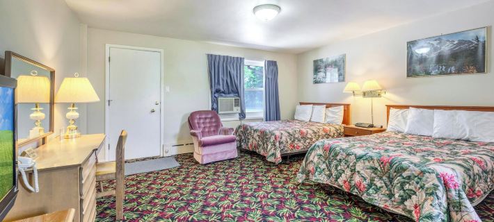 The Gables Inn Hotels in Lambton County