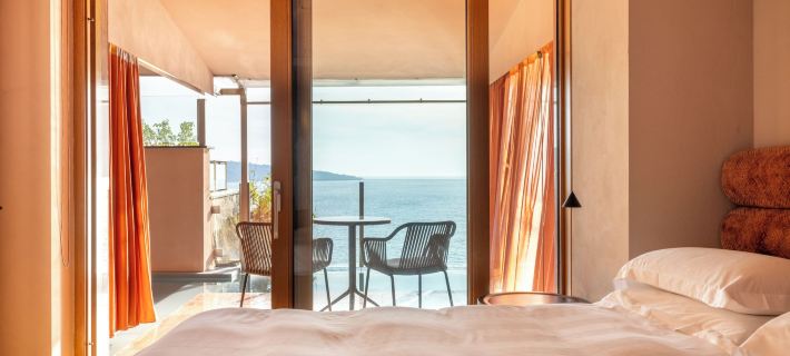 Laqua by the Sea Hotels in Meta