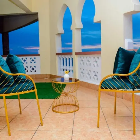 Lily Beachfront Apartments