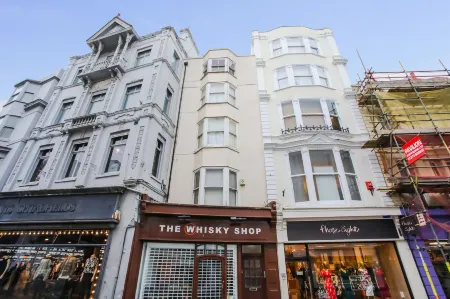 City Heart Brighton Отели рядом с достопримечательностью «Ghost Walk of the Lanes»