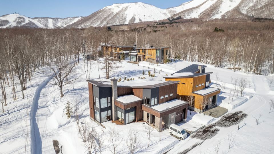 Miko - Rusutsu Chalets