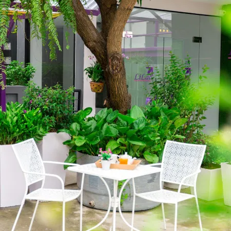 Lilac Relax-Residence Отели рядом с достопримечательностью «Школа Тхепсирин Ромклао»