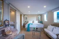 Parthenis Beach, Suites by the Sea