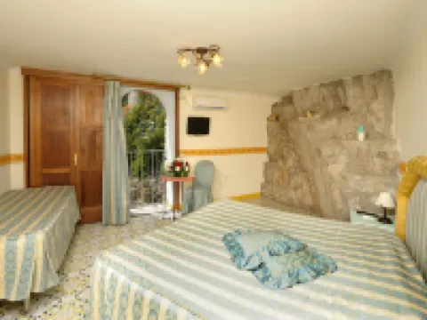 La Locanda Del Fiordo Hotels in Furore